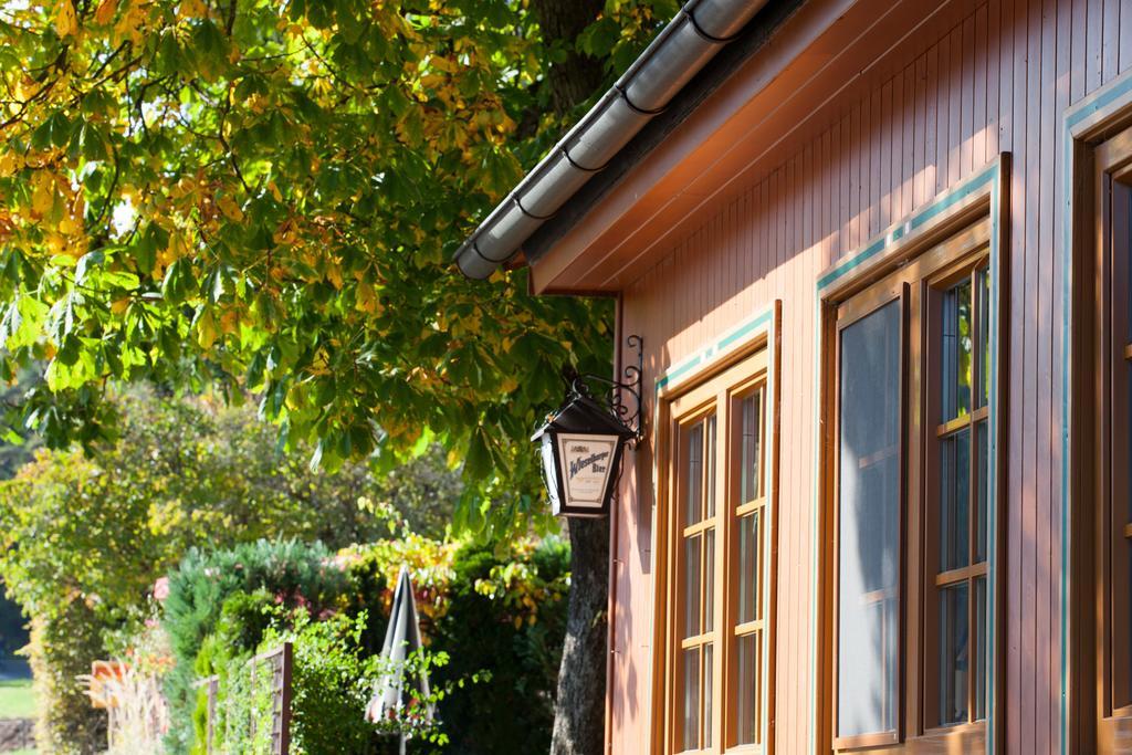 Zum Fally - Landgasthof Kirchberg am Wechsel Buitenkant foto