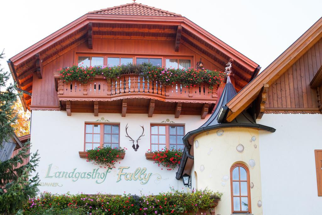 Zum Fally - Landgasthof Kirchberg am Wechsel Buitenkant foto